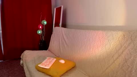 Molly online show from 12/22/25, 02:41