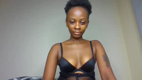 sweet_jovial online show from 05/27/26, 06:16