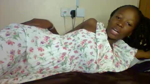 Snapshot of sweet_kcandy chatting on 05/24/26, 03:28 Sweet KCandy online show from 05/24/26, 03:28