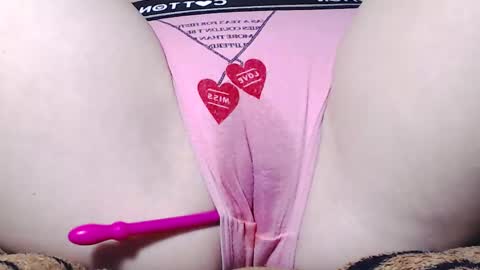 Kitten online show from 03/05/25, 05:50