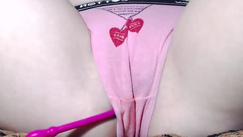 Kitten online show from 03/05/25, 08:54