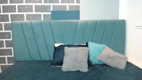 Snapshot of sweet_kitty_05 chatting on 02/17/26, 11:33 sweet_kitty_05 online show from 02/17/26, 11:33