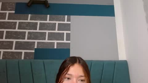 Snapshot of sweet_kitty_05 chatting on 05/06/26, 12:19 sweet_kitty_05 online show from 05/06/26, 12:19