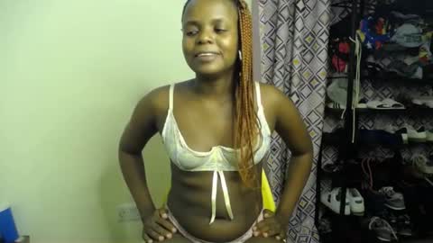 Snapshot of sweet_kush chatting on 06/23/26, 05:00 Kush online show from 06/23/26, 05:00