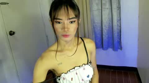 sweet_kyliexx online show from 06/15/26, 05:20