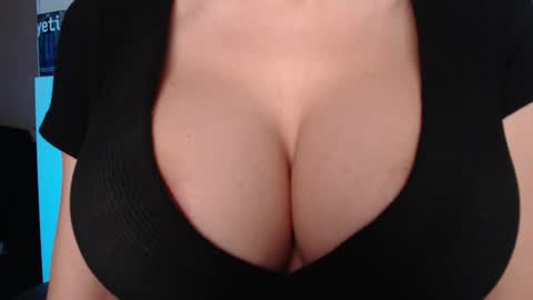 Jen online show from 02/24/26, 04:32