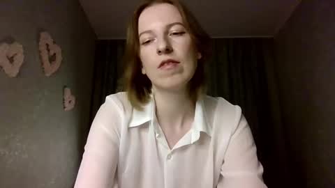 sweet_lilbunny online show from 10/20/25, 03:23