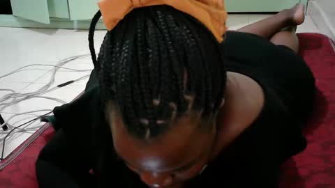sweet_lilianah online show from 02/02/25, 05:48