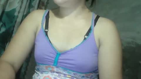 Snapshot of sweet_lily0613 chatting on 02/07/25, 11:01 sweet_lily0613 online show from 02/07/25, 11:01