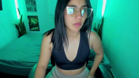 Lina online show from 04/29/26, 10:38