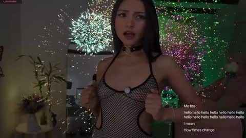 Snapshot of sweet_littleee chatting on 03/06/25, 01:37 free private online show from 03/06/25, 01:37