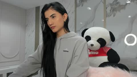 Snapshot of sweet_mafee chatting on 02/21/26, 02:18 sweet_mafee online show from 02/21/26, 02:18