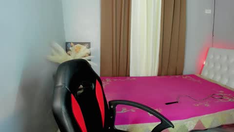 sweet_marie21 online show from 04/02/26, 11:41
