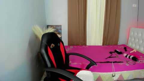 sweet_marie21 online show from 05/01/26, 09:25