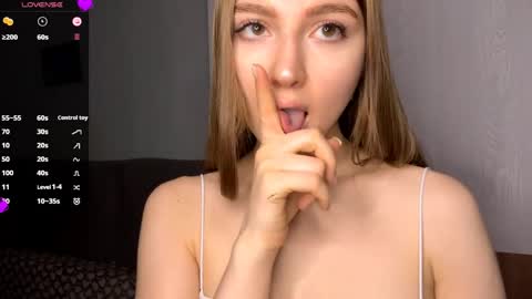 Michelle online show from 04/11/26, 03:44