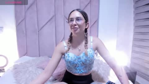 Melody online show from 10/10/25, 01:37