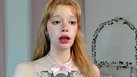 Melissa. Join me on Fansly link in social medias online show from 03/04/26, 09:21