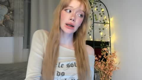 Melissa. Join me on Fansly link in social medias online show from 04/07/26, 08:42