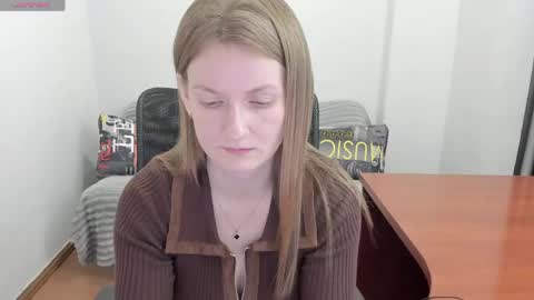Mila online show from 05/27/26, 05:54