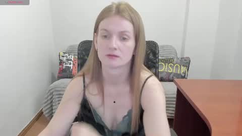 Snapshot of sweet_melody_of_ur_heart chatting on 06/16/26, 04:09 Mila online show from 06/16/26, 04:09