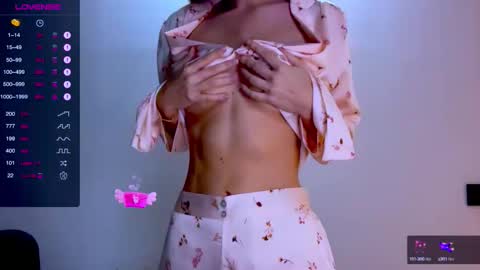 Snapshot of sweet_mia_91 chatting on 09/11/25, 05:24 Mia online show from 09/11/25, 05:24