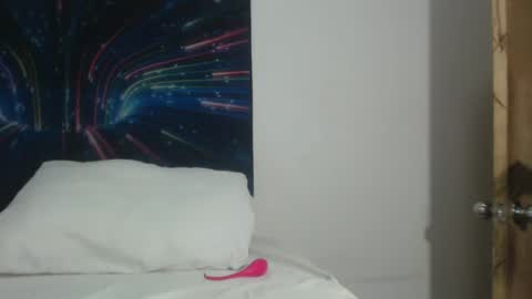 sweet_miamia online show from 09/22/25, 11:40