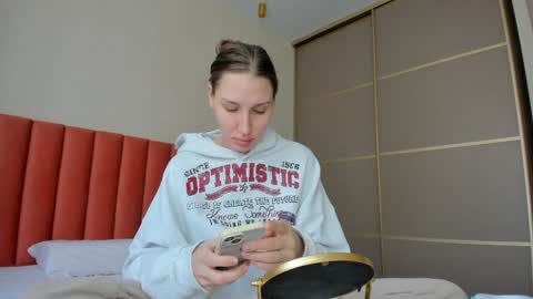 Sofi online show from 01/19/25, 04:33