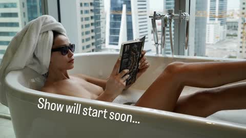 Dana online show from 09/18/25, 09:22