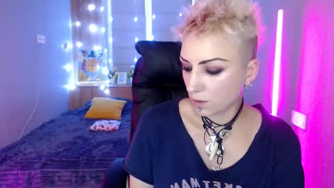 sweet_n_strong online show from 12/21/25, 07:37