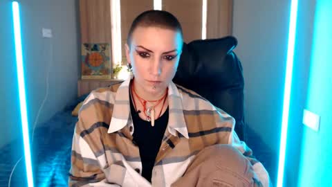 Snapshot of sweet_n_strong chatting on 04/25/26, 01:52 sweet_n_strong online show from 04/25/26, 01:52