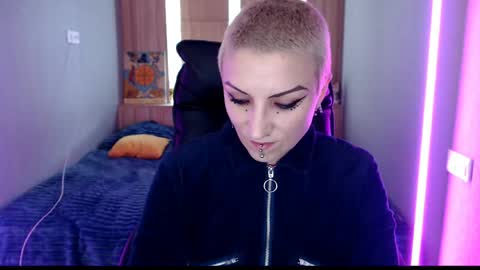 Snapshot of sweet_n_strong chatting on 05/12/26, 11:07 sweet_n_strong online show from 05/12/26, 11:07