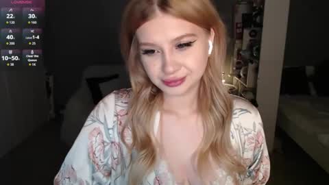 sweet_nicole_333 online show from 03/20/26, 06:35