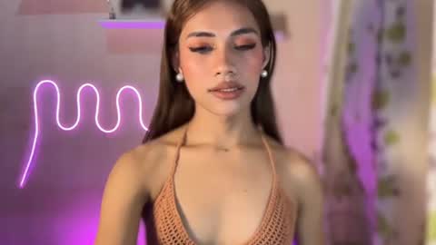 sweet_nikki03 online show from 09/22/25, 03:03