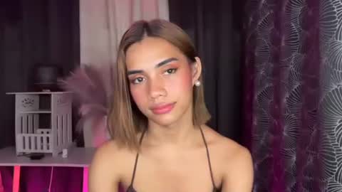 sweet_nikki03 online show from 10/23/25, 07:12
