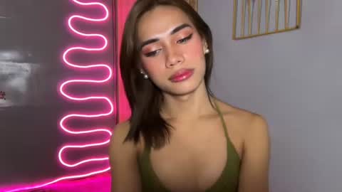 sweet_nikki03 online show from 04/18/26, 08:20