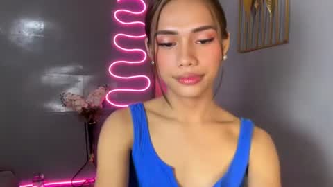 sweet_nikki03 online show from 05/10/26, 07:13