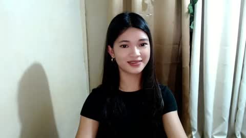 sweet_nylia online show from 07/19/26, 12:25