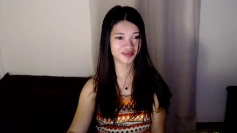 sweet_nylia online show from 08/06/26, 04:47