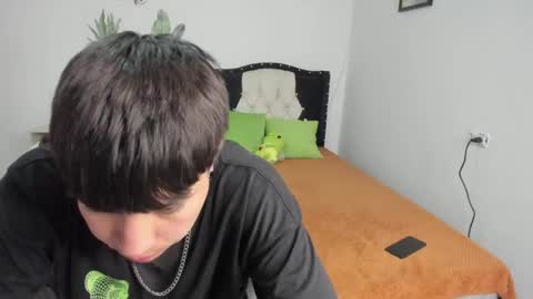 sweet_paradisex5 online show from 04/17/26, 08:23