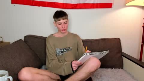 kira online show from 12/11/24, 10:49