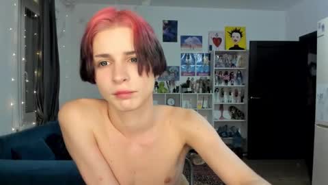 kira online show from 11/28/25, 05:48