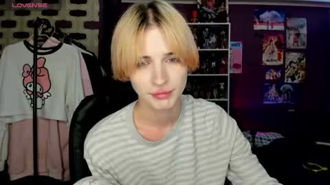 Snapshot of sweet_peach__ chatting on 08/02/26, 03:21 kira online show from 08/02/26, 03:21