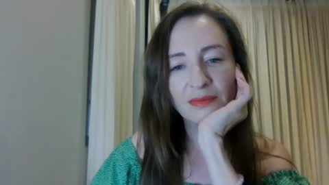 sweet_poeme online show from 06/14/26, 12:40