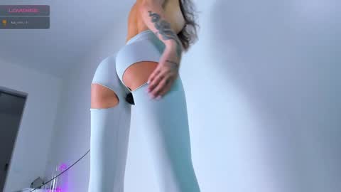 Ashley online show from 05/01/26, 08:35