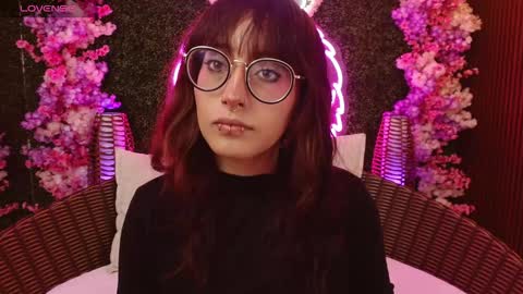 Roxanee online show from 02/11/26, 01:27