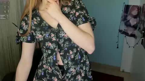 Snapshot of sweet_sabriina chatting on 02/27/25, 10:15 Sabina online show from 02/27/25, 10:15