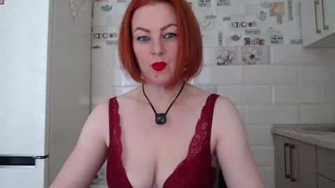 Snapshot of sweet_sandra_1 chatting on 05/27/26, 10:23 Sandra online show from 05/27/26, 10:23