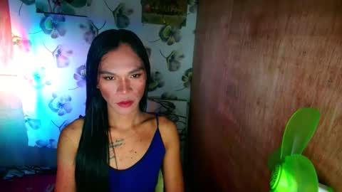 Zhienne online show from 11/22/25, 11:42