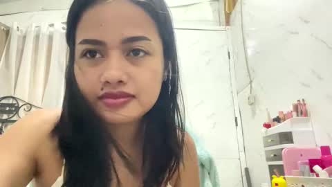 Leah online show from 05/01/26, 12:43