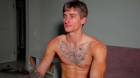 sweet_smith8 online show from 12/10/24, 01:00